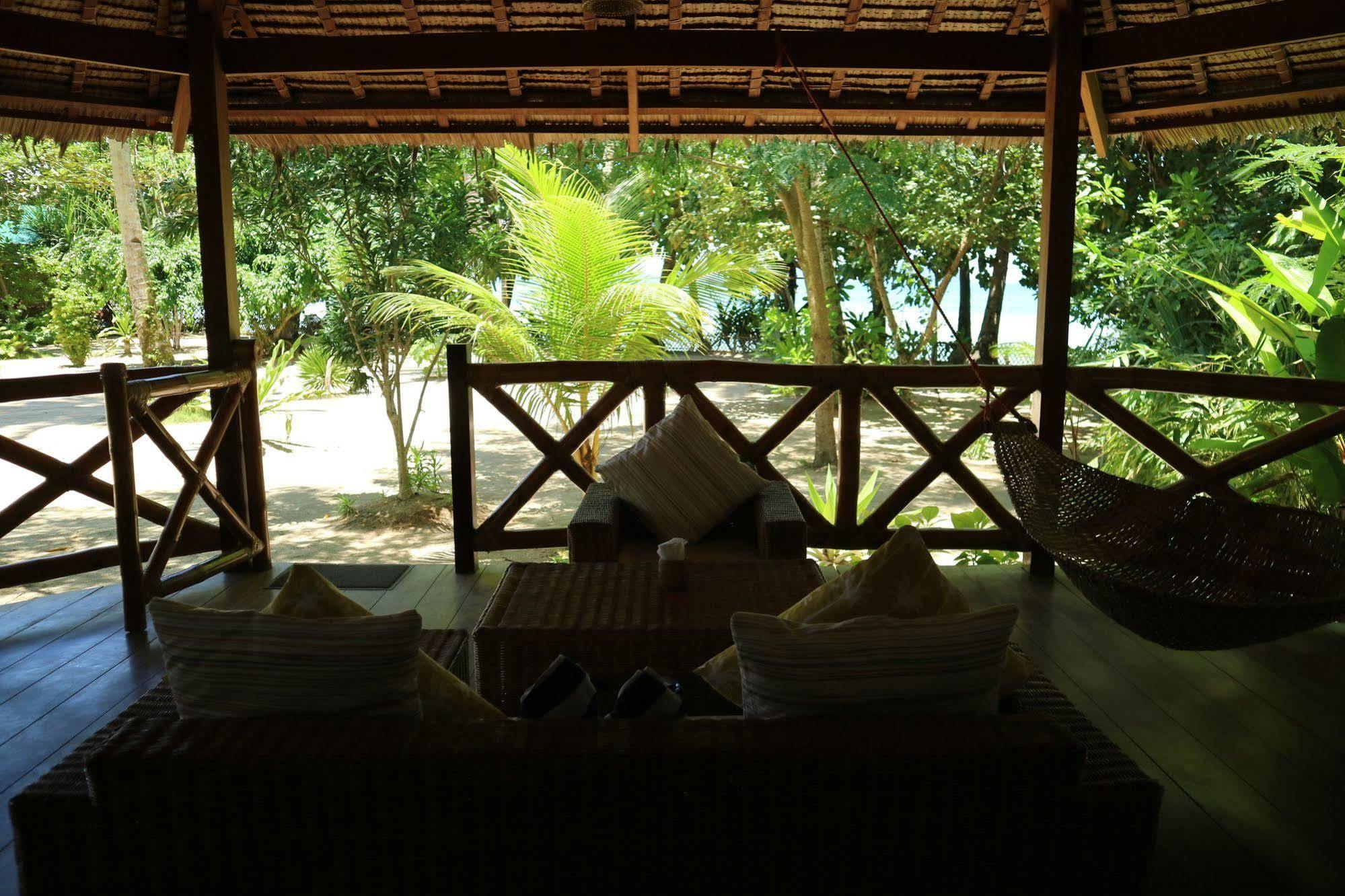 El Nido Mahogany Beach Εξωτερικό φωτογραφία
